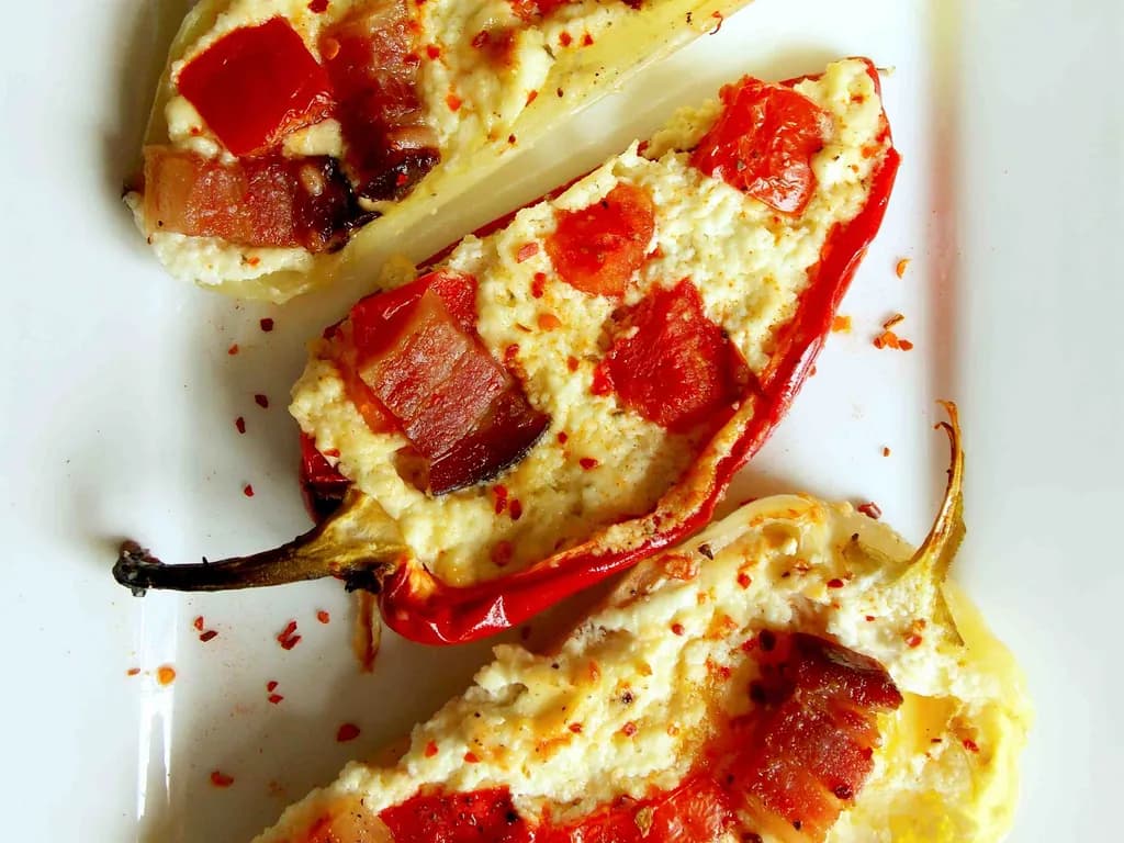 Paprika pikant sa svježim sirom 100 g Akcija u trgovini Kaufland