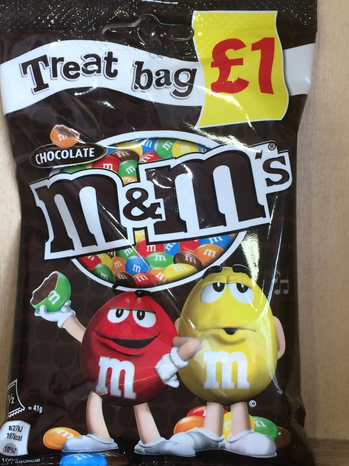 M&M's chocolate 82 g - Akcija u trgovini Bakmaz