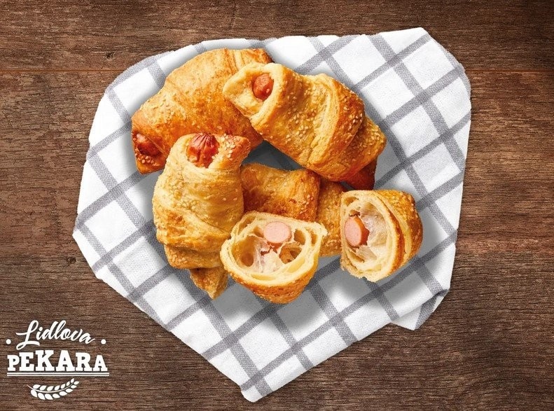 Croissant s purećom hrenovkom 90 g Akcija u trgovini Lidl