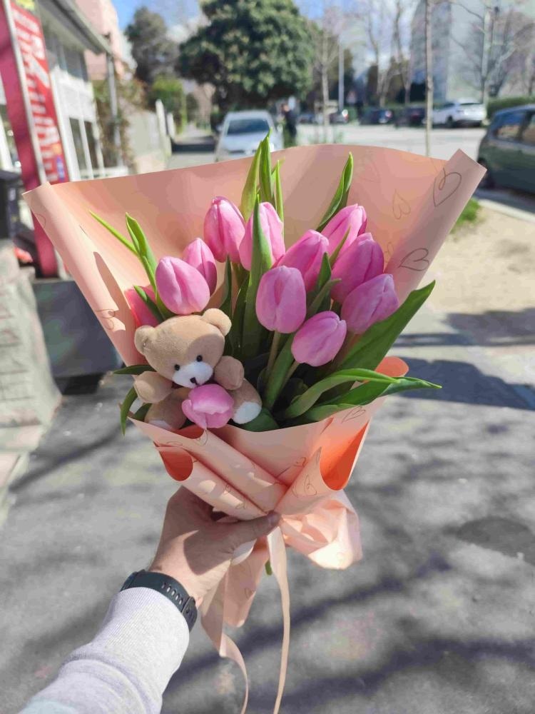 Buket tulipana XL 1 buket - Akcija u trgovini Spar