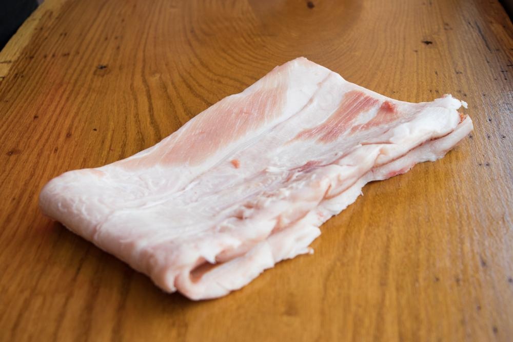 Svježe svinjsko čvrsto masno tkivo cca 3 kg Mesnica - Akcija u trgovini Lidl