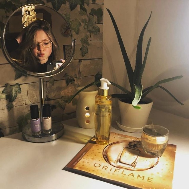 The ONE STHLM Ultimate gel lak za nokte Blaze Peony 8 ml - Akcija u trgovini Oriflame