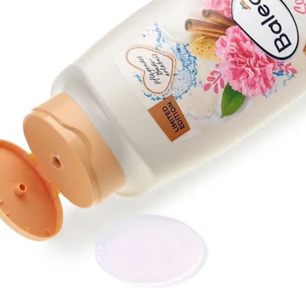 Balea pjenasta kupka Soft Almond 750 ml - Akcija u trgovini Dm