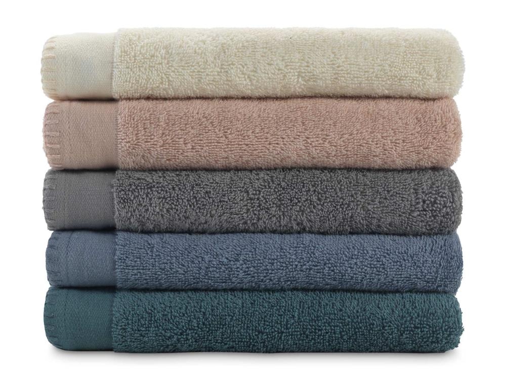 Ručnik 1 kom - Akcija u trgovini Tommy