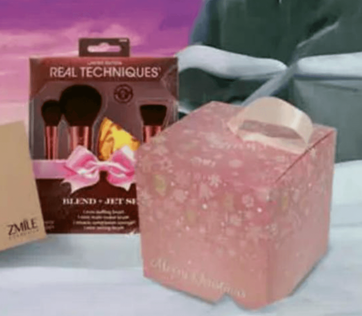 Odabrani setovi dekorativne kozmetike - Akcija u trgovini Bipa