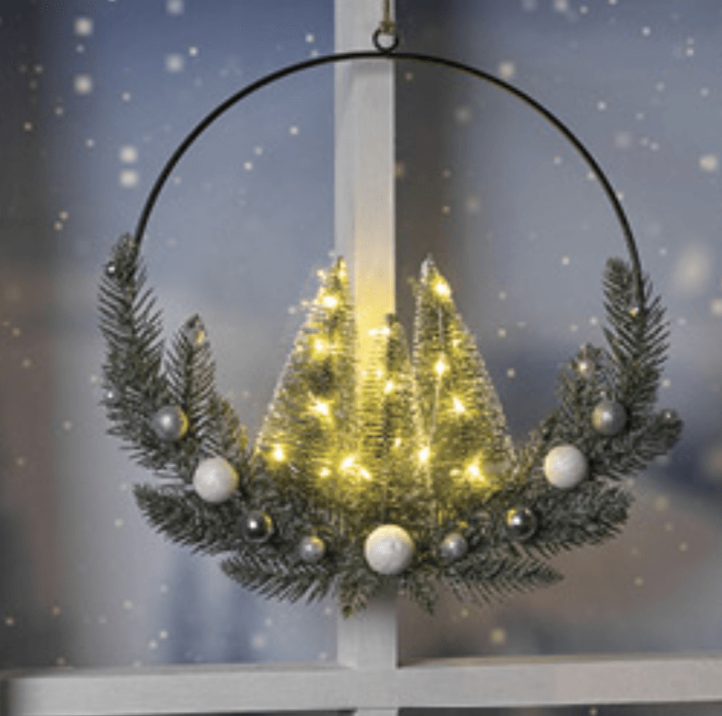 LED dekoracija kom - Akcija u trgovini Konzum