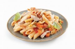Salata s Tunom i Tjesteninom 1 kg - Akcija u trgovini Spar