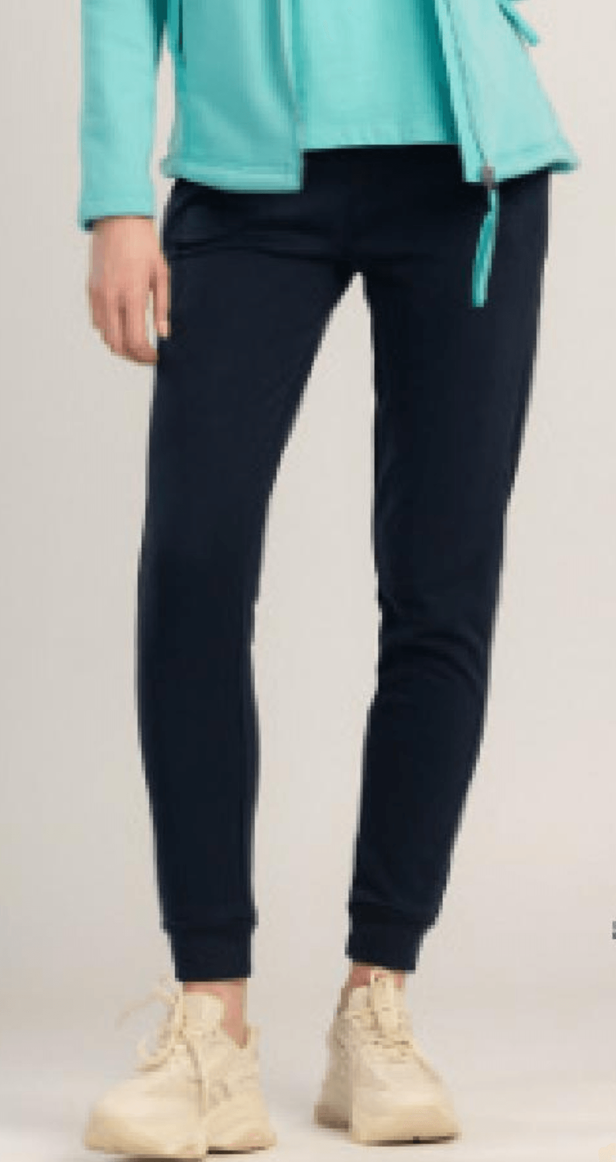 Trenirka donji dio - Akcija u trgovini Mana