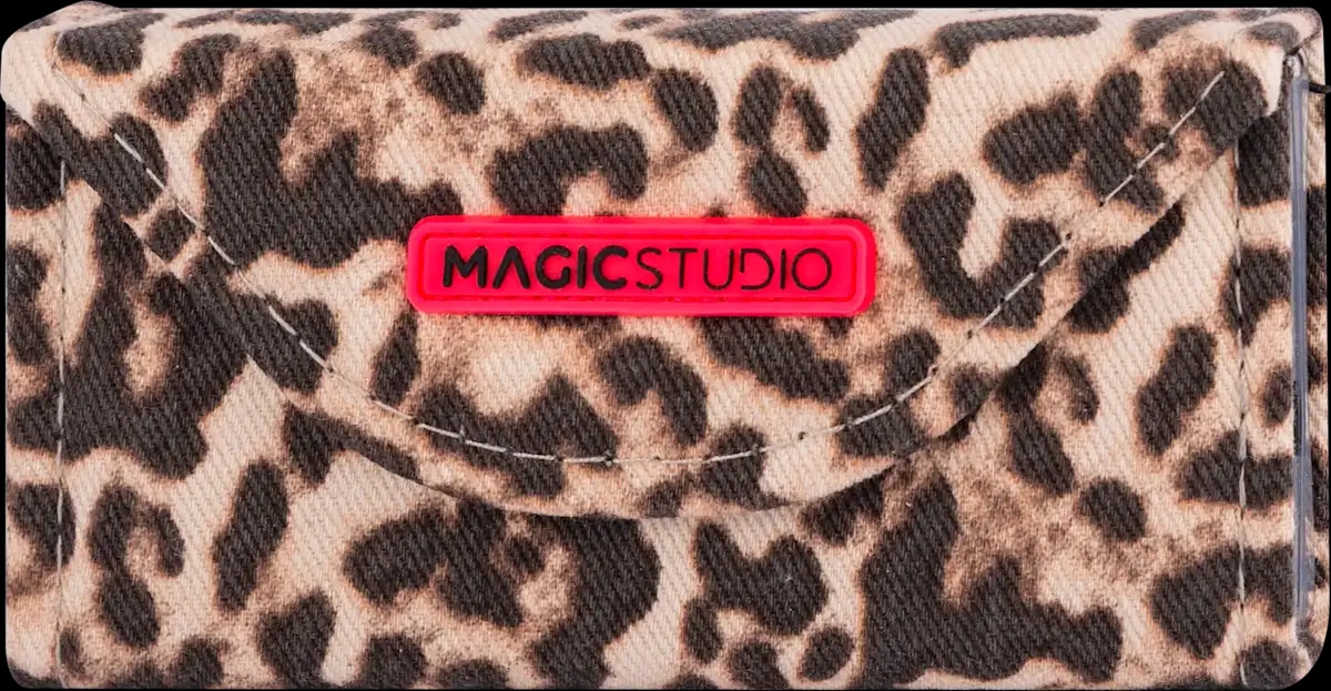 Magic Studio Wild Safari paleta za oči lice i usne 1 kom. - Akcija u trgovini Dm