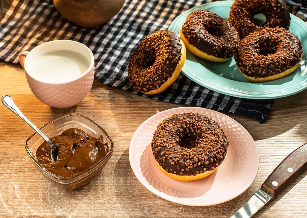 Donut s kakaom i dekoracijom od čokolade 58 g Pekara - Akcija u trgovini NTL