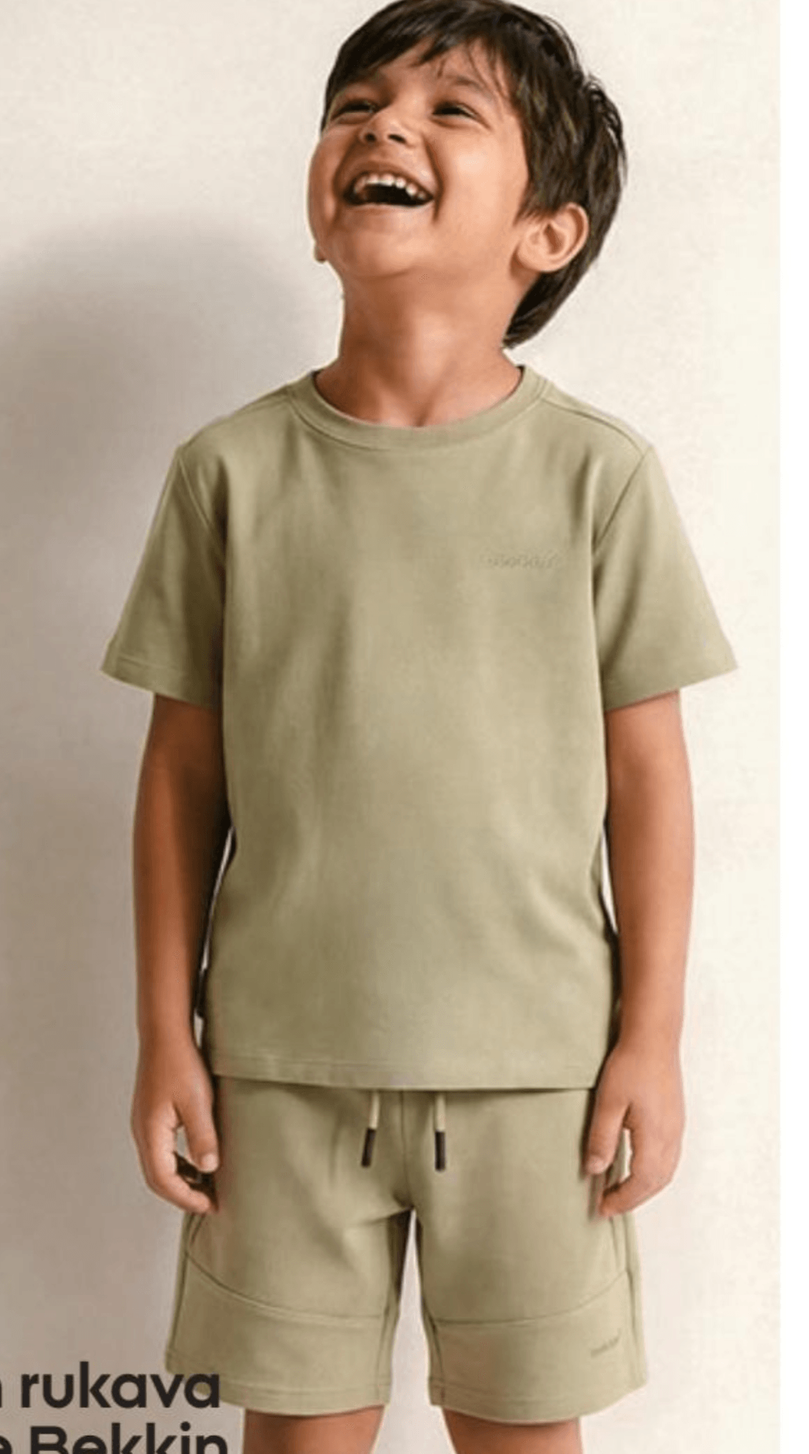 Majica kratkih rukava ili kratke hlače bekkin - Akcija u trgovini Pepco