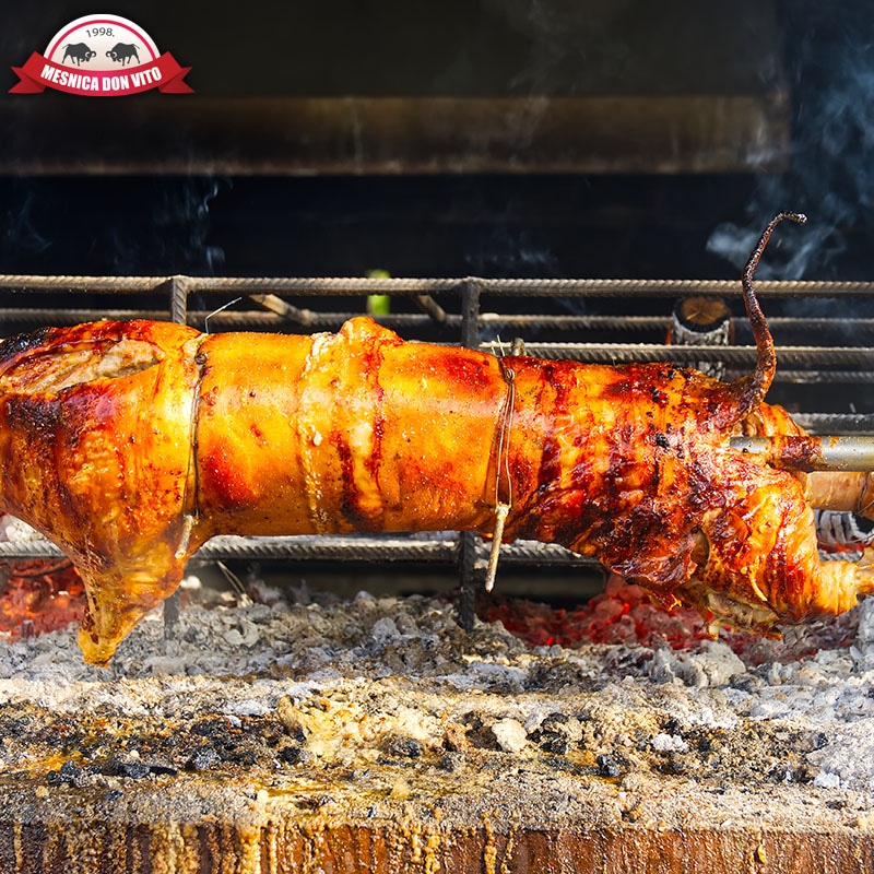 Pečeni odojak 1kg - Akcija u trgovini Konzum