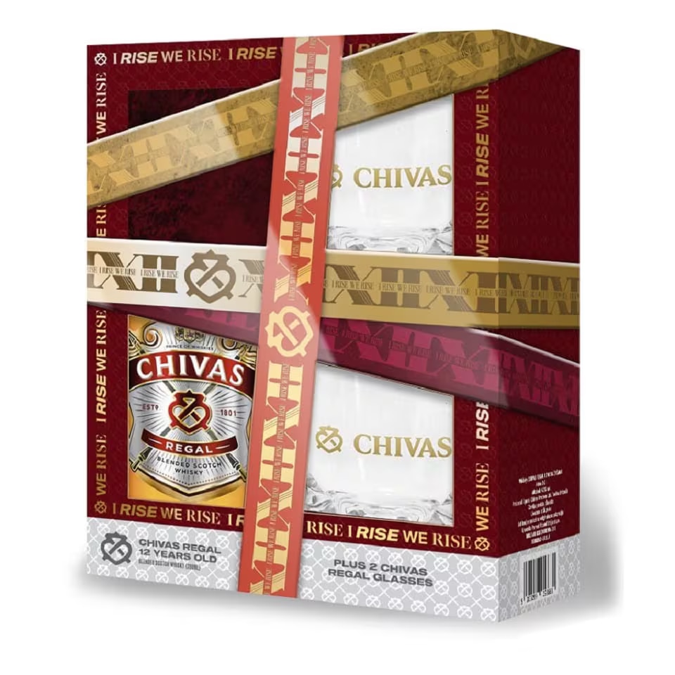 Chivas Regal Whiskey 0,7 l + 2 čaše