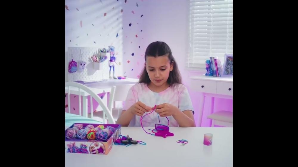 Pom pom prijateljice - privjesci za ključeve, Kreacije s mikro draguljima - Duga