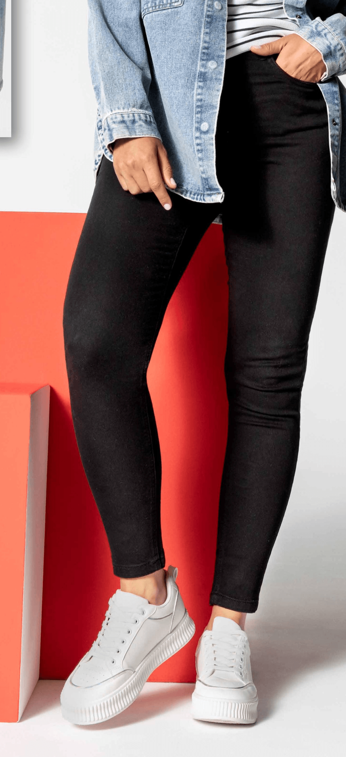 Ženske Basic traperice - Akcija u trgovini Kik