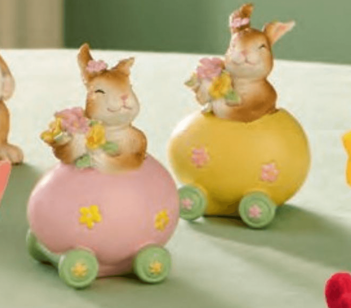 Dekorativna figura - Akcija u trgovini NKD