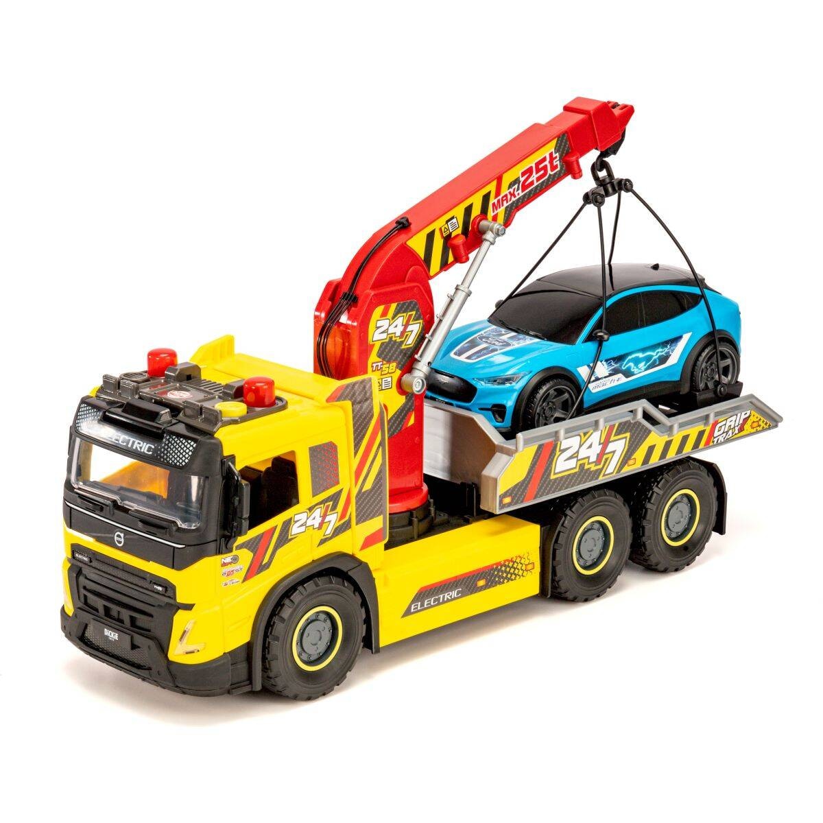 Veliki kamion za vuču s automobilom