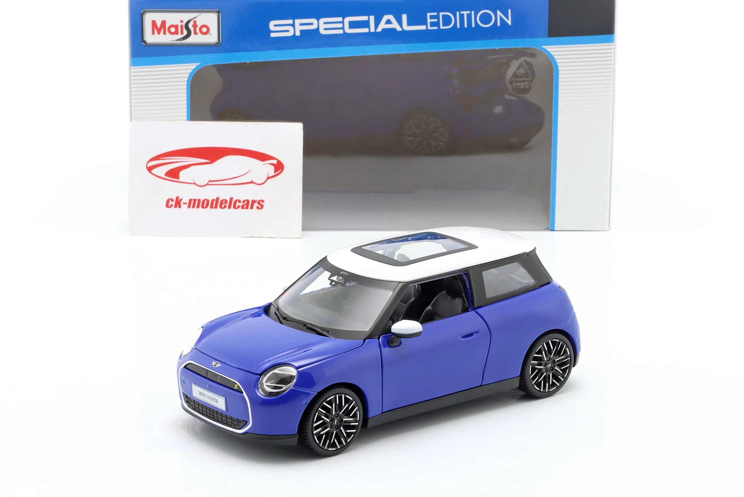 Mini Cooper SE Maisto