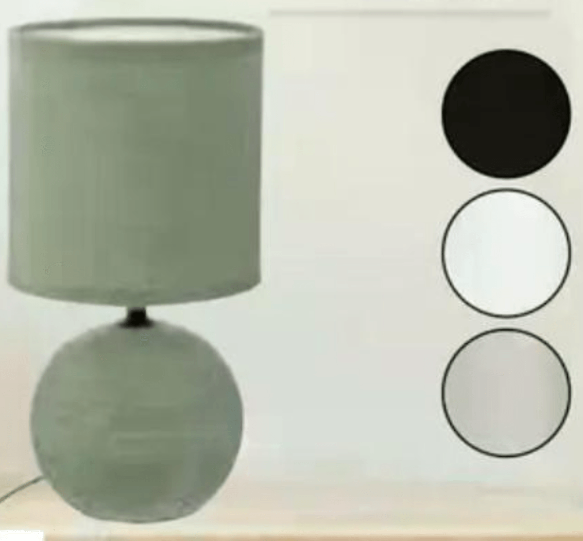 Stolna svjetiljka - Akcija u trgovini Pevex