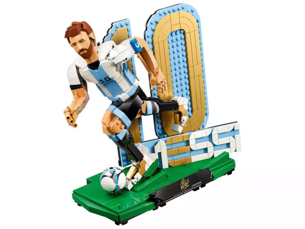 LEGO SET MESSI NOGOMETNA LEGENDA kom - Akcija u trgovini Konzum