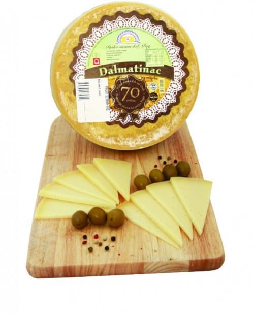 Dalmatinac sir tvrdi od ovčjeg i kravljeg mlijeka 1 kg Paška sirana Akcija u trgovini Konzum