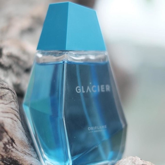 Glacier set (toaletna voda i roll-on dezodorans) - Akcija u trgovini Oriflame