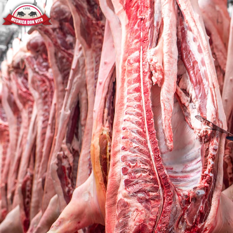 Svinjska polovica 1 kg Akcija u trgovini Trgovina Krk