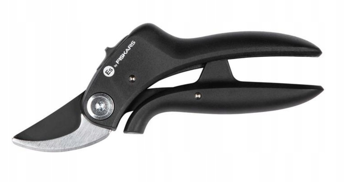 Vrtne škare Black+Decker - Akcija u trgovini Pevex