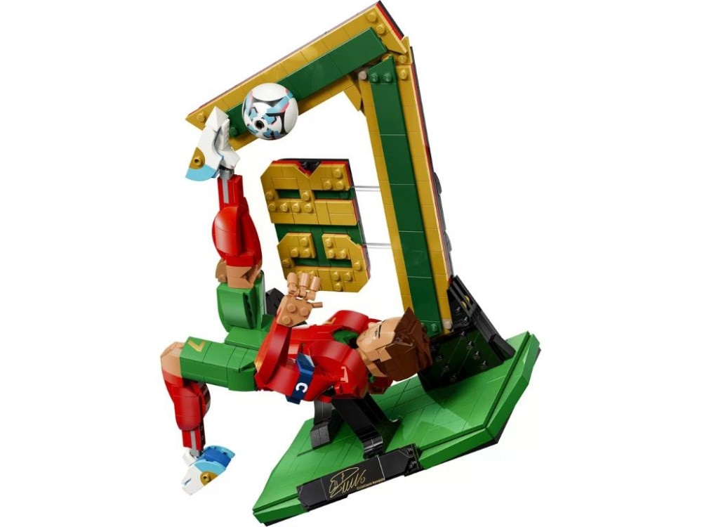 LEGO SET RONALDO NOGOMETNA LEGENDA kom - Akcija u trgovini Konzum